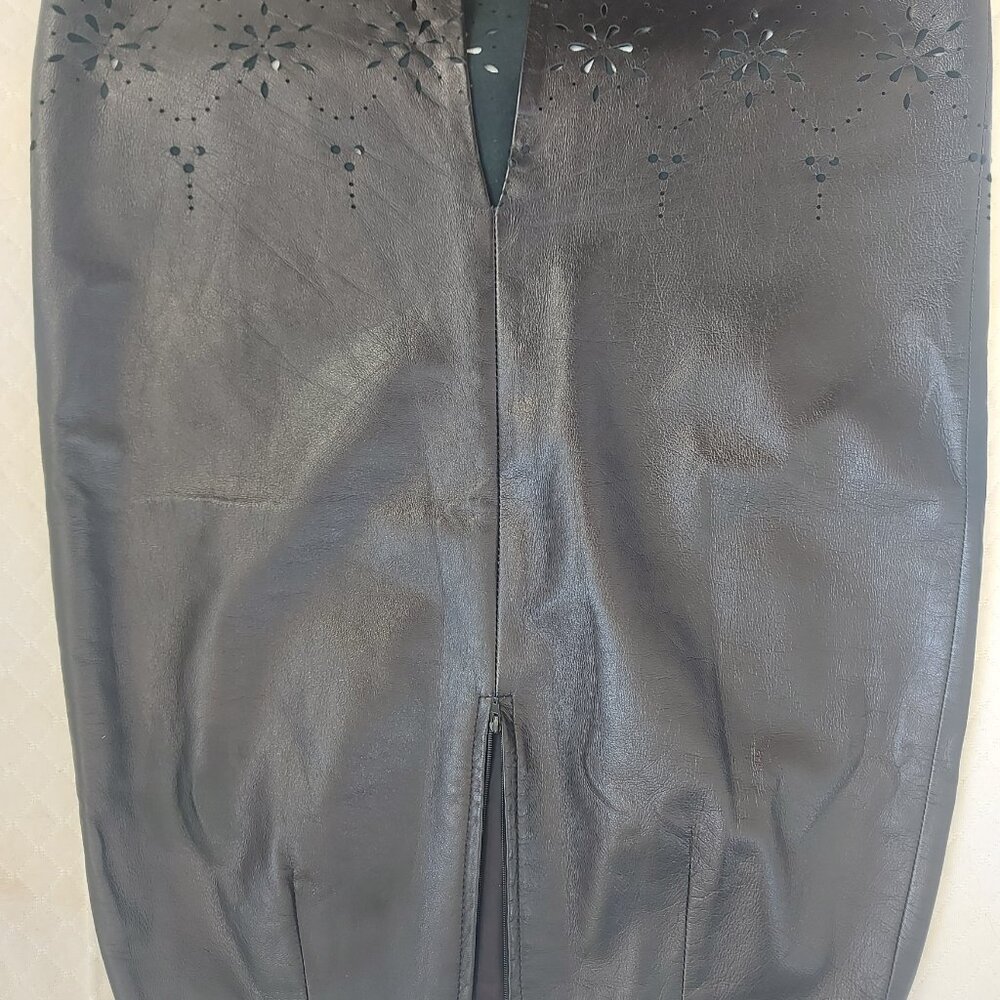 Danier leather two piece skirt suit - Picture 10 of 10